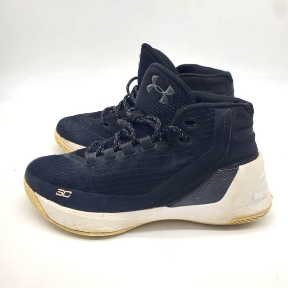 UNDER ARMOUR CURRY 3 Basketball Sneakers Size 7 Youth Shoes Black - Picture 1 of 11